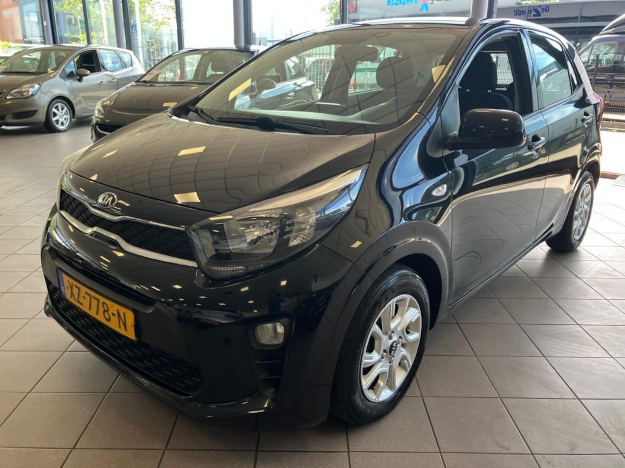 Kia Picanto - 1.0 CVVT Co.Pl.L.Nav 124 DKM APK 2-27 BJ 2019 !!! - AutoWereld.nl