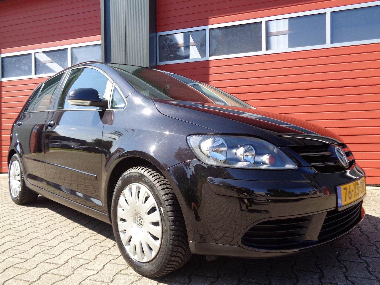 Volkswagen Golf Plus - 1.6 Trendline 102PK Airco 60Dkm NAP NL-Auto Hoge Instap/Zit 1E Eigenaar - AutoWereld.nl