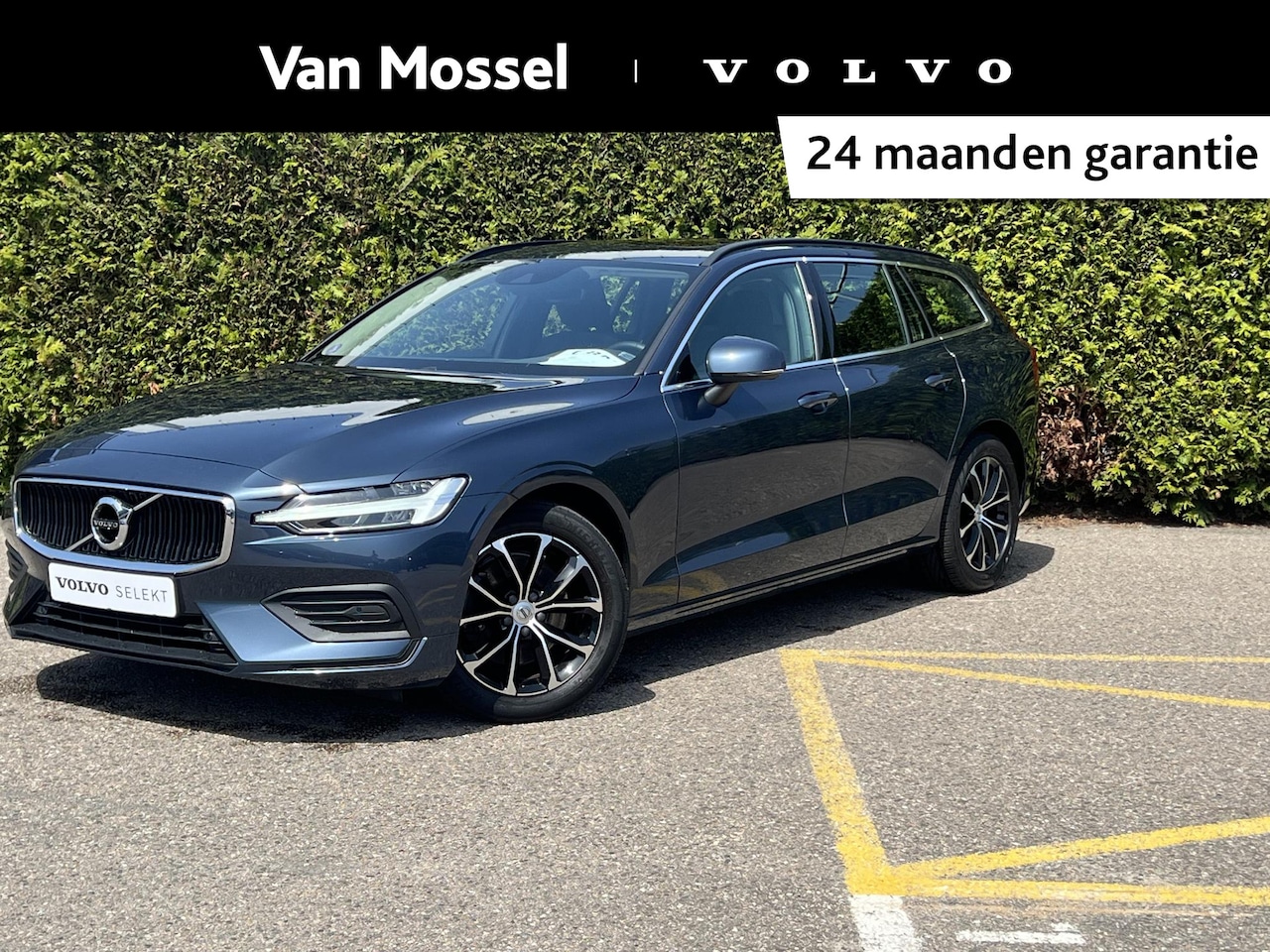 Volvo V60 - B3 Momentum | Pano dak | Cruise control | Keyless | - AutoWereld.nl