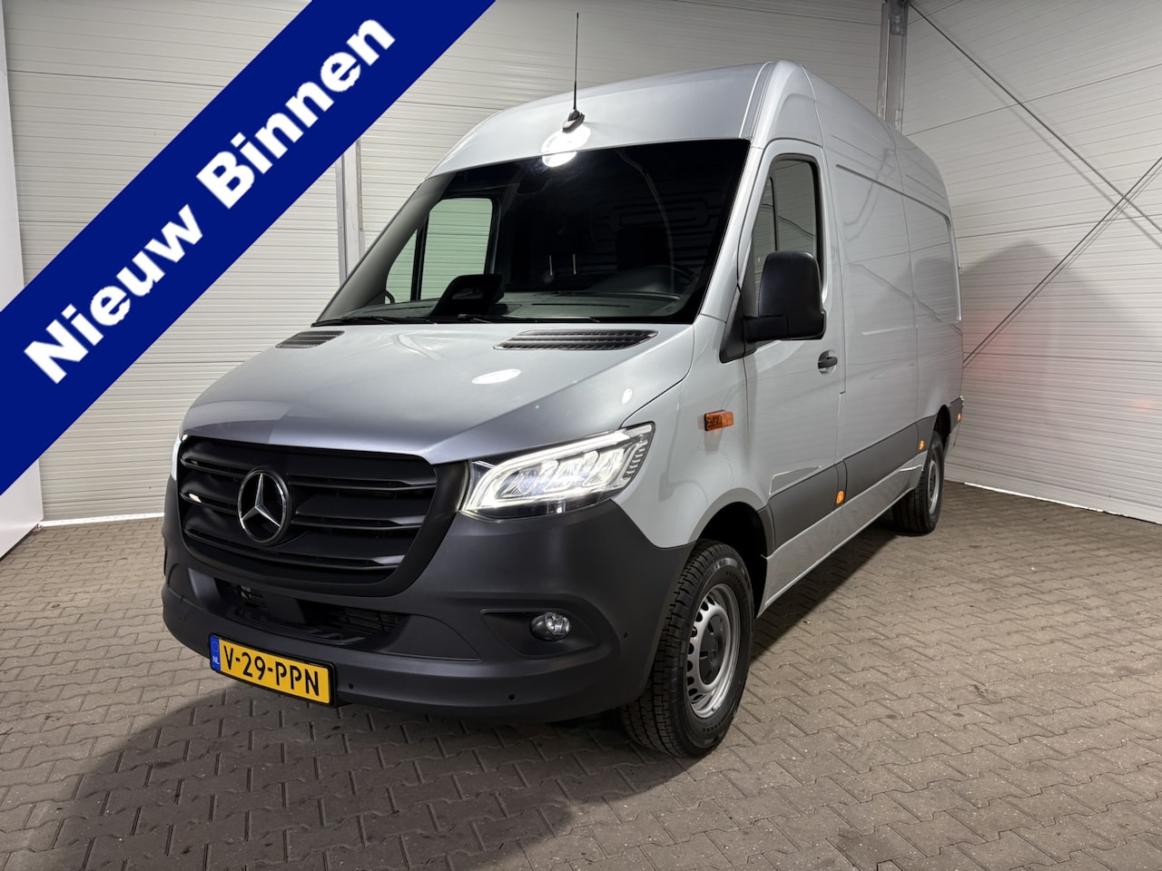 Mercedes-Benz Sprinter - 317 1.9 CDI L2H2 RWD VVB503 Prijs zoals getoond - AutoWereld.nl