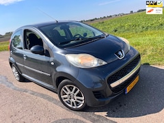Peugeot 107 - 1.0-12V XS / 5 drs airco 2011