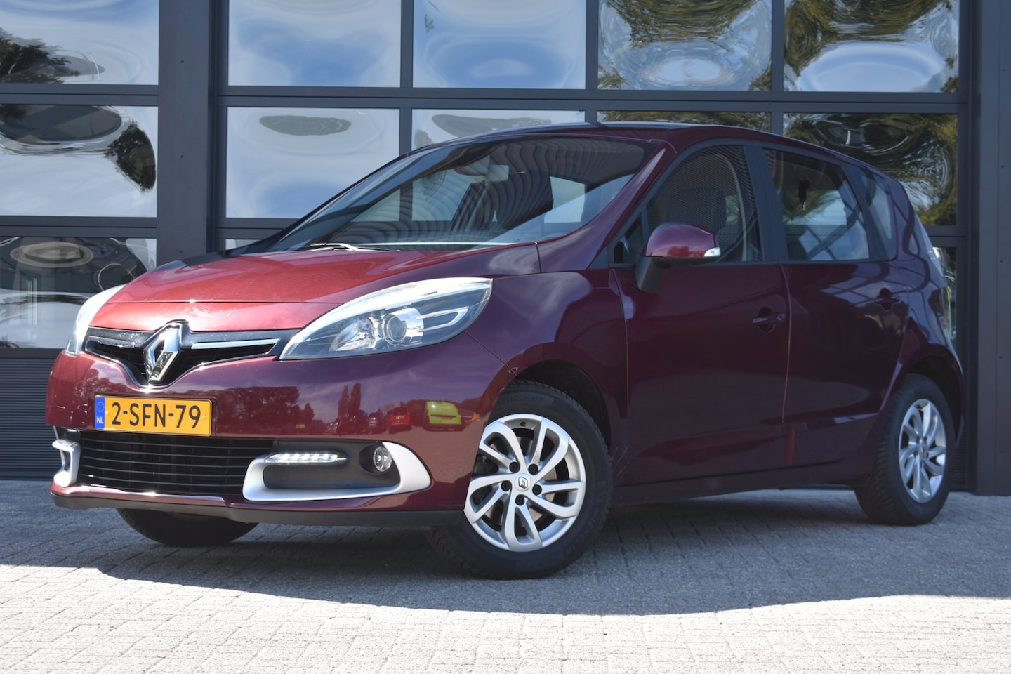 Renault Scénic - 1.2 TCe Expression '13 Navi Clima Cruise Inruil mogelijk - AutoWereld.nl