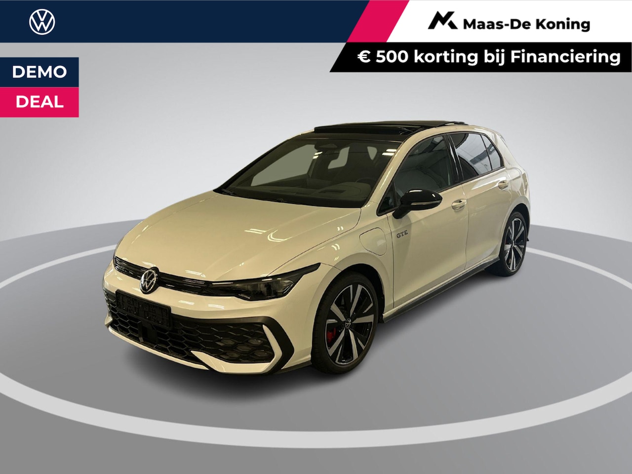 Volkswagen Golf - 1.5 272pk DSG eHybrid GTE · Panoramadak · Camera · Head-Up Display · Matrix LED · Dodehoek - AutoWereld.nl