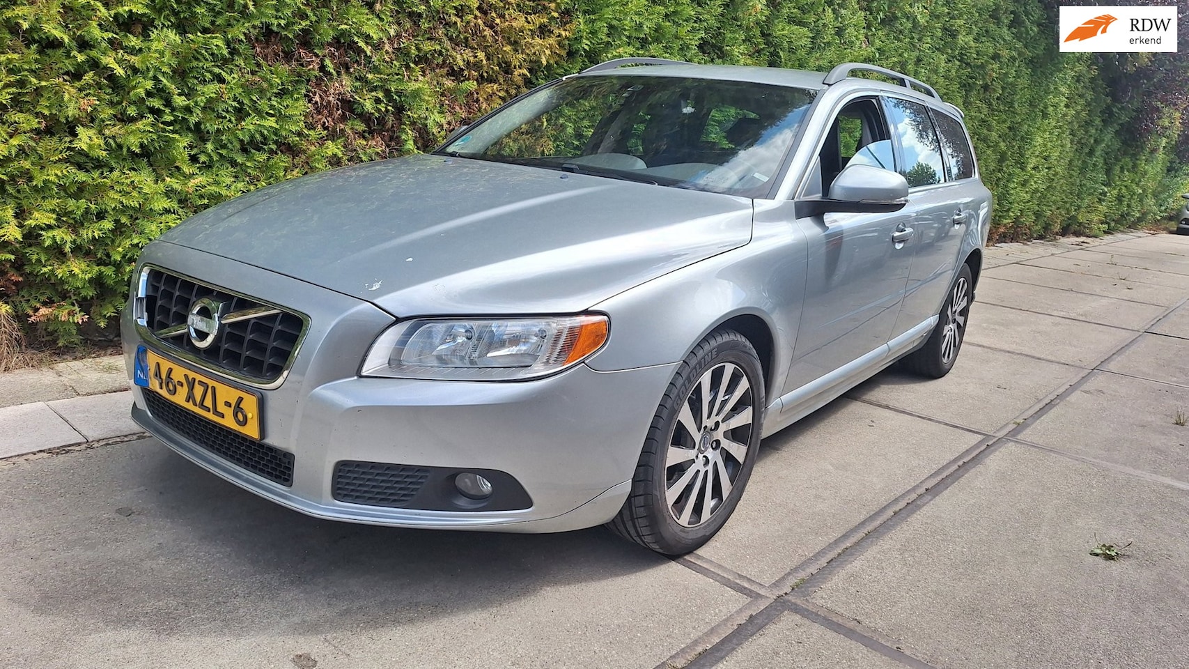 Volvo V70 - 1.6 T4 Momentum 1.6 T4 Momentum - AutoWereld.nl