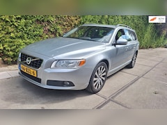 Volvo V70 - 1.6 T4 Momentum