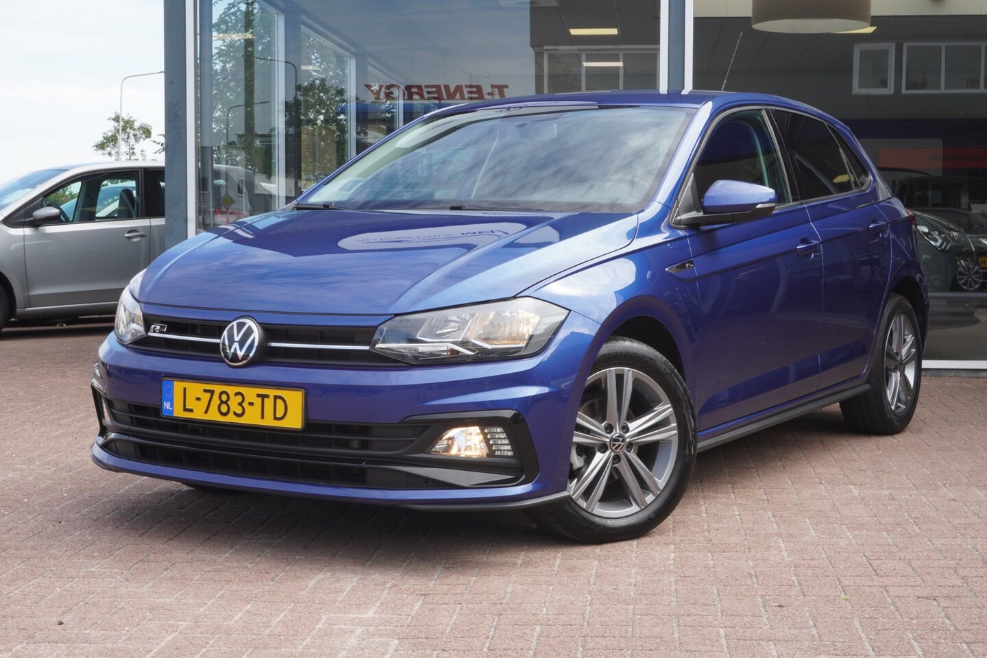 Volkswagen Polo - 1.0 TSI R-Line Edition | Automaat | 110.000KM | Airco | Navigatie | Dealerauto | Inruil mo - AutoWereld.nl