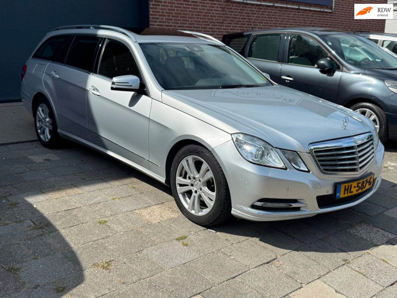 Mercedes-Benz E-klasse Estate - 220 CDI Business Class Elegance Automaat * Navi * Xenon * Cruise * Schuifdak * Nwe Ketting - AutoWereld.nl