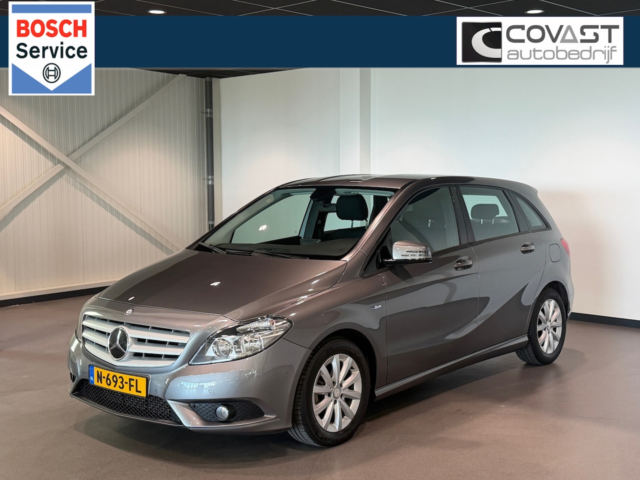 Mercedes-Benz B-klasse - 180 Automaat|Trekhaak|Airco|Parkeersensoren| - AutoWereld.nl