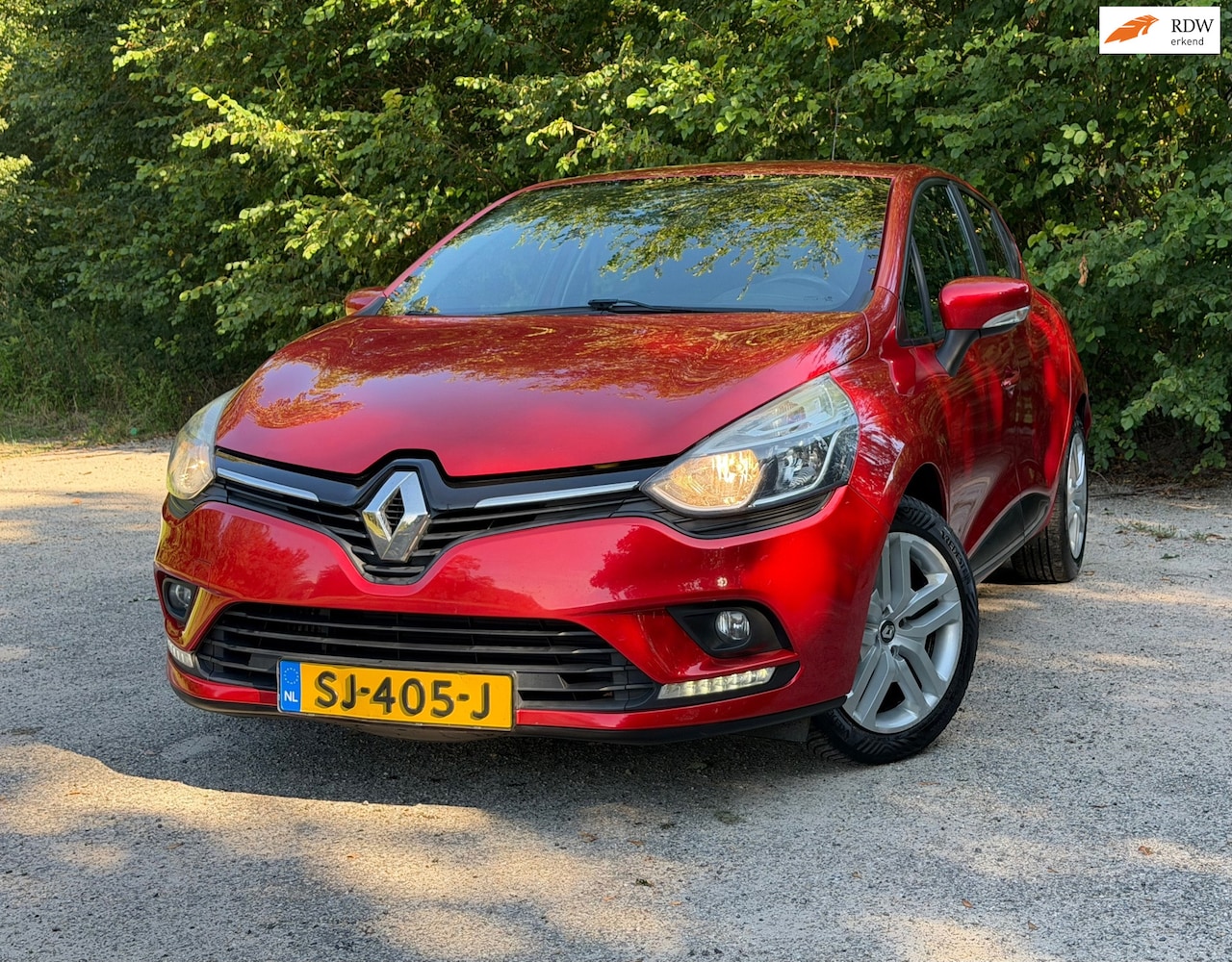 Renault Clio - 0.9 TCe Life | Nwe Distributie ketting + Navi + Cruise Nu € 4.500,- !!! - AutoWereld.nl