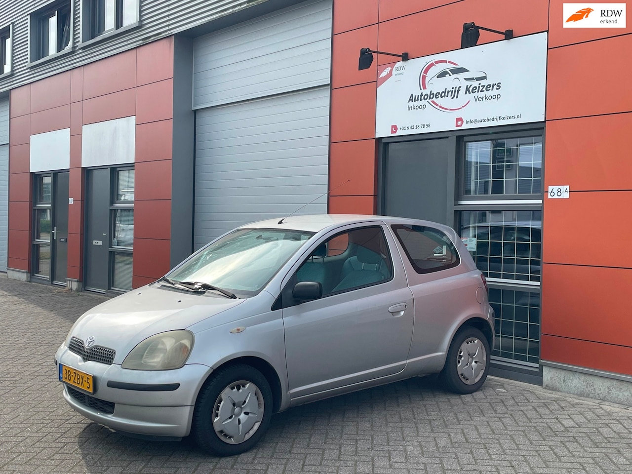 Toyota Yaris - 1.0-16V VVT-i Luna APK CNTRL ELEK RAMEN - AutoWereld.nl