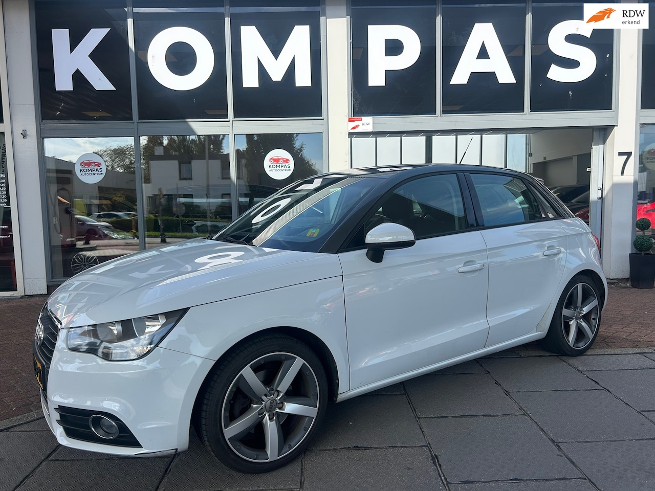 Audi A1 Sportback - 1.4 TFSI Ambition Pro Line |Airco|5DRS|PDC|MultiStuur|Bluetooth|APK27|EL.Ramen|LM.Velgen|G - AutoWereld.nl