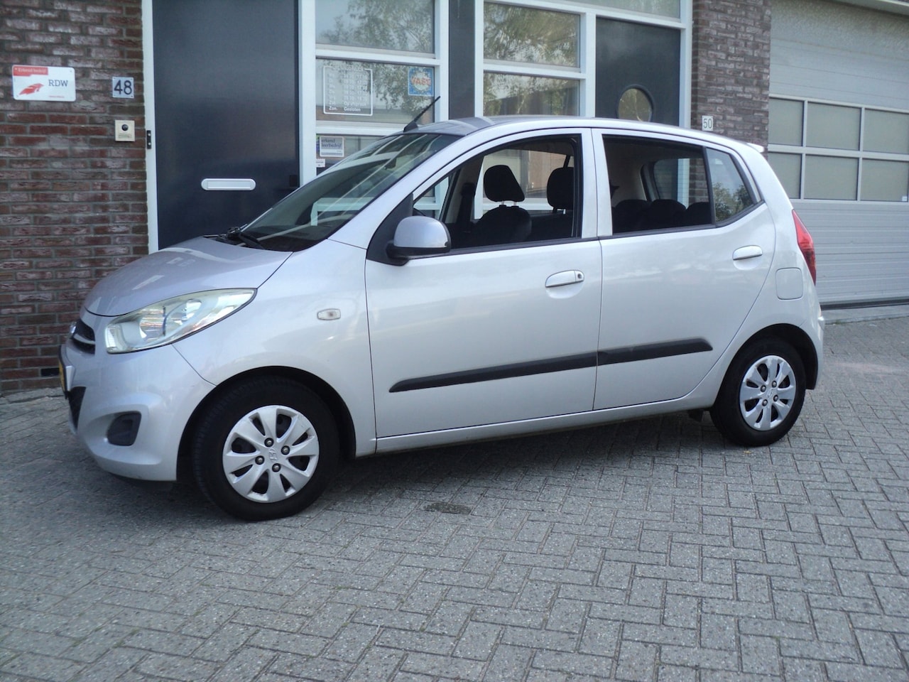 Hyundai i10 - 1.1 i-Drive Cool airco 5drs bj2012 - AutoWereld.nl