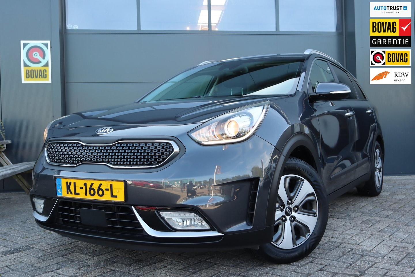 Kia Niro - 1.6 GDi Hybrid ExecutiveLine 1.6 GDi Hybrid ExecutiveLine - AutoWereld.nl