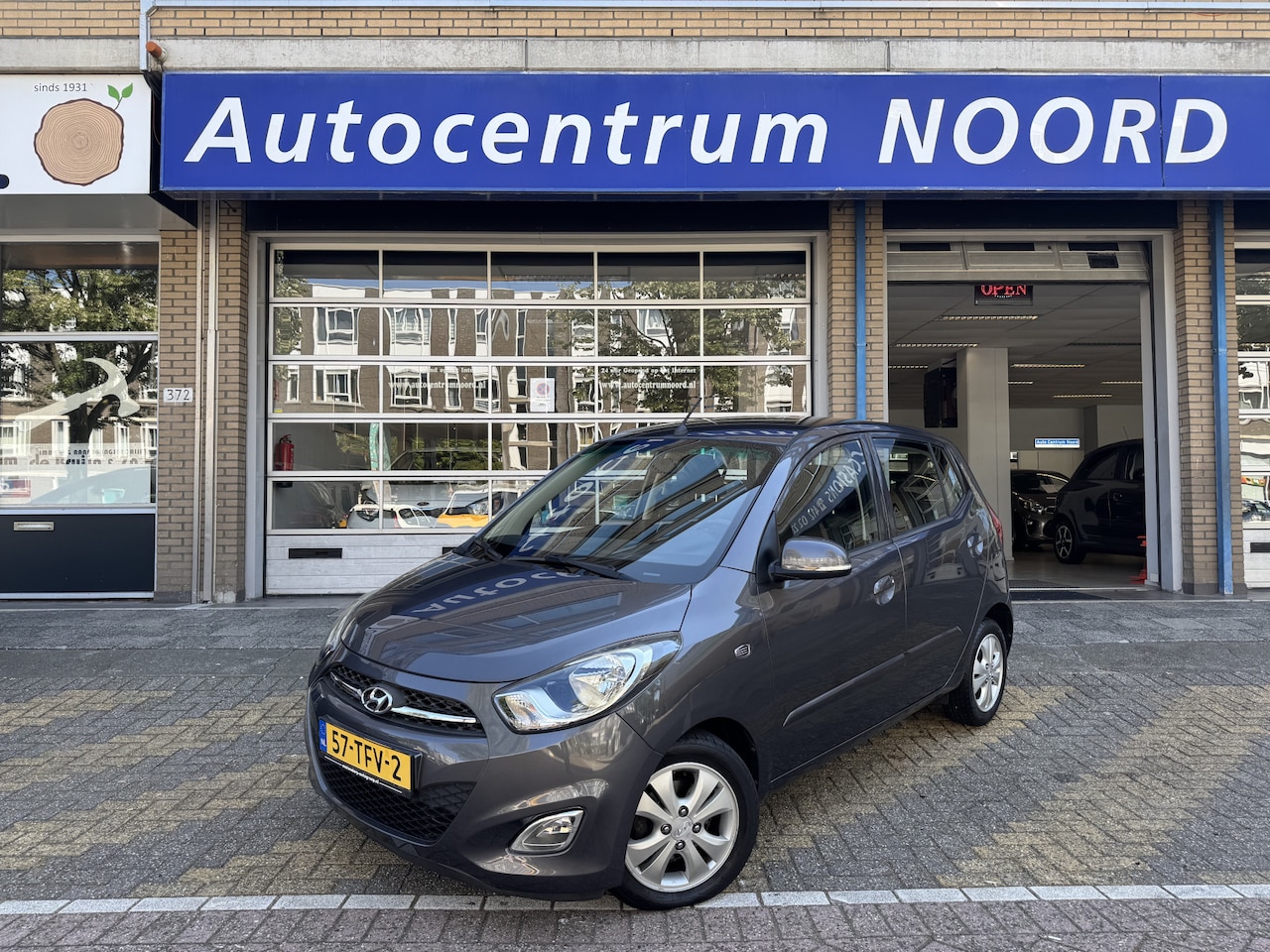 Hyundai i10 - 1.2 i-Catcher 91103KM! NAP | Airco | Elektrische ramen | centrale vergrendeling met afstan - AutoWereld.nl