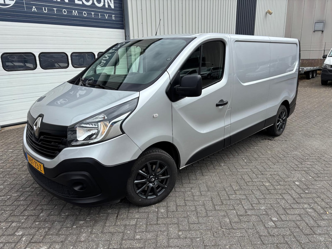 Renault Trafic - 1.6 dCi T29 L2H1 Comfort Energy Nette Bus Airco Navigatie PDC Bankje LM-velgen nieuwe APK - AutoWereld.nl