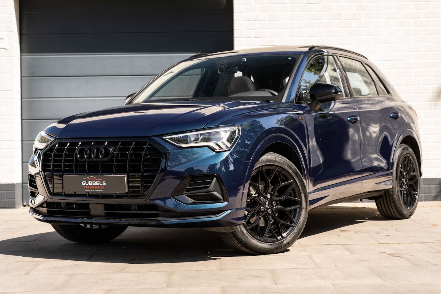 Audi Q3 - 35 TFSI S-line Black Optic| Pano| Keyless | Camera | Led - AutoWereld.nl