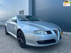 Alfa Romeo GT - 1.8 T.Spark Distinctive AIRCO LEDER