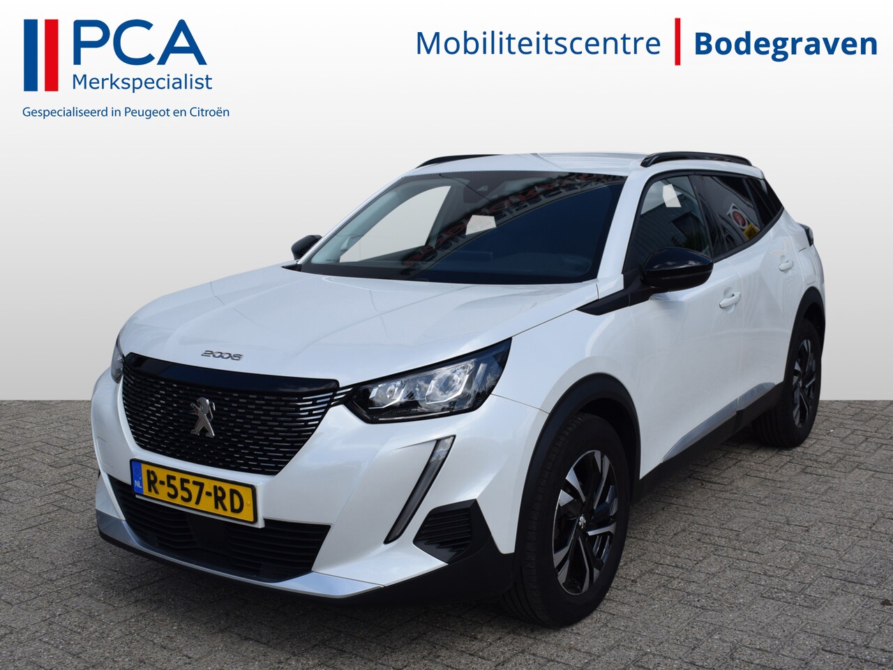 Peugeot 2008 - 1.2 Allure Pack 100PK | NL-Auto | Camera | Keyless Entry & Start - AutoWereld.nl