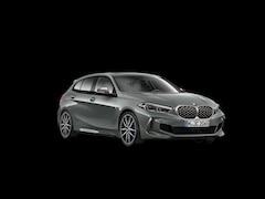 BMW 1-serie - M135i xDrive | Live Cockpit | Panorama | Leder | Memory | H&K | Head-Up | Camera | 19"LM |