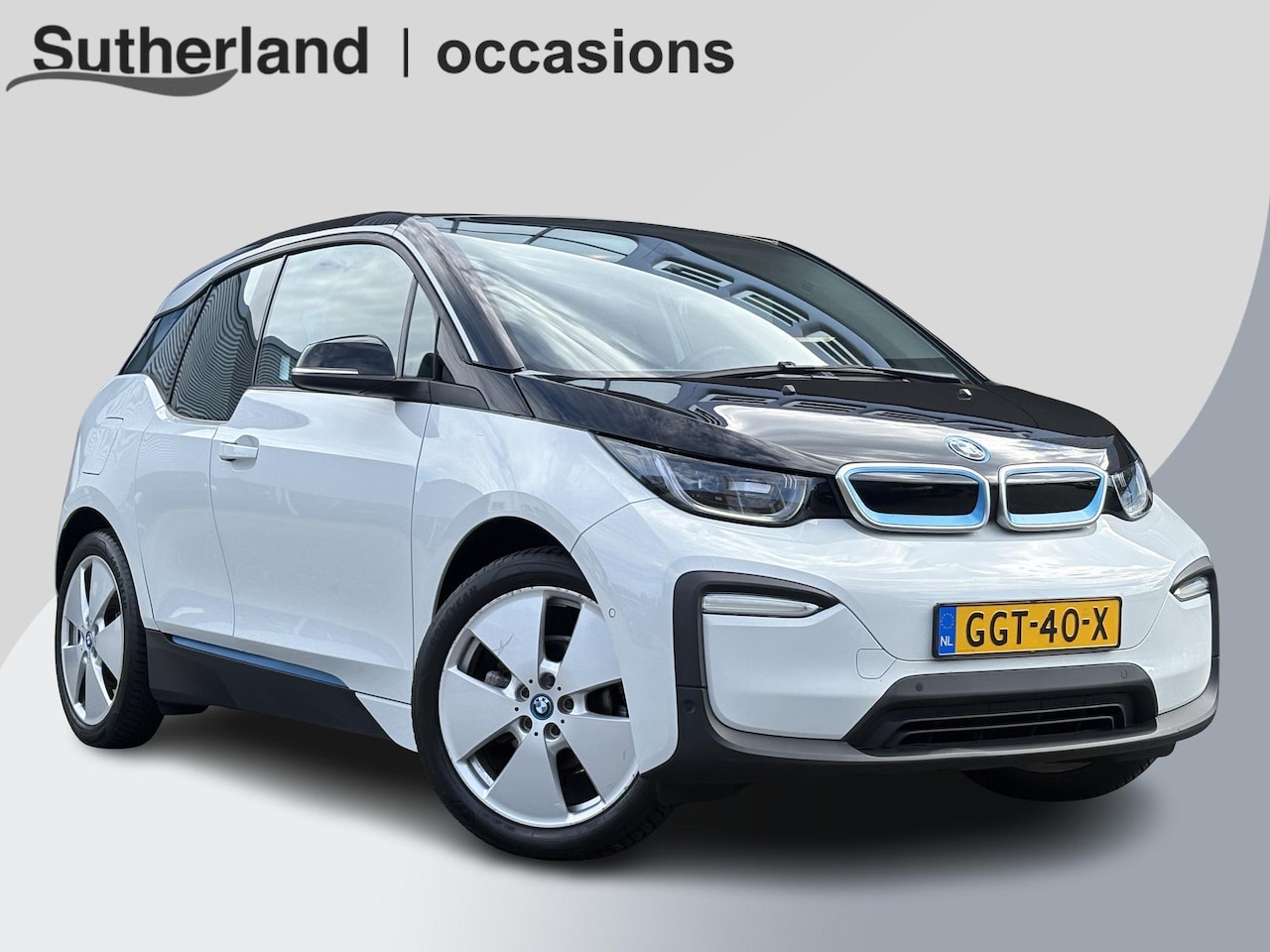 BMW i3 - Basis 120Ah 42 kWh 170pk | Stoelverwarming | Navi | Achteruitrijcamera | SOH 90.1% | - AutoWereld.nl