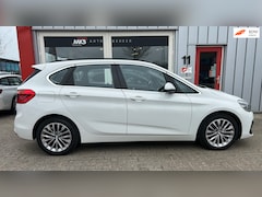 BMW 2-serie Active Tourer - 220i High Executive Trekhaak/LED