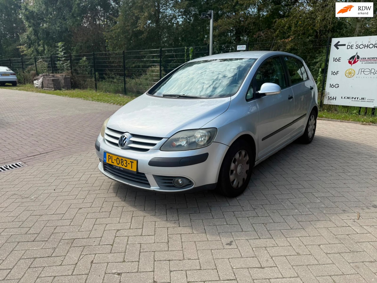 Volkswagen Golf - 1.6 FSI Turijn - stoelverwarming - airco - AutoWereld.nl