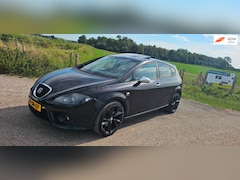SEAT Leon - 2.0 TFSI Sport-up 2e eigenaar nl auto lage km stand