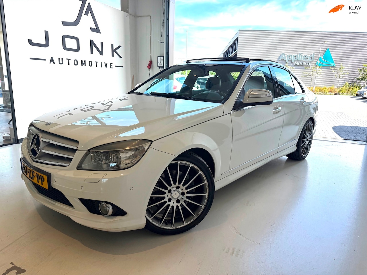Mercedes-Benz C-klasse - 320 CDI Avantgarde 4-Matic 320 CDI Avantgarde 4-Matic - AutoWereld.nl