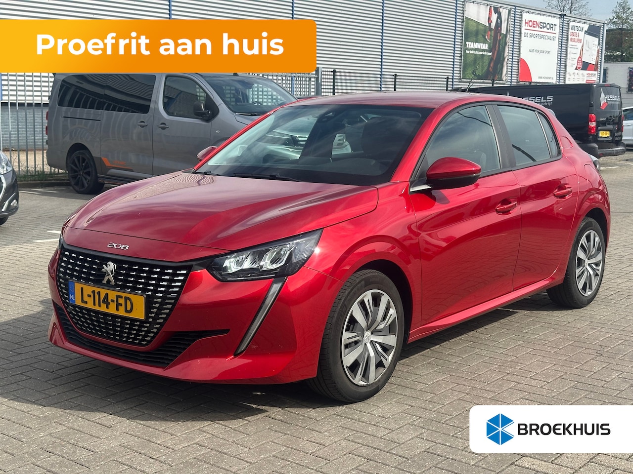 Peugeot 208 - 1.2 PureTech Active Parkeersensoren Achter | Carplay | LED | Navigatie | Rijhulp | Airco | - AutoWereld.nl