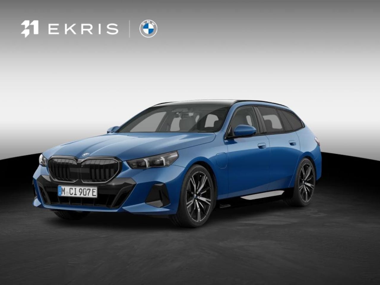 BMW 5-serie Touring - 530e M Sport Edition | M Sportpakket Pro | Innovation Pack | Travel Pack | Panoramadak - AutoWereld.nl