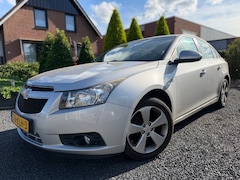 Chevrolet Cruze - 1.8 LT Airco Cruise control Android / Apple carplay Camera PDC