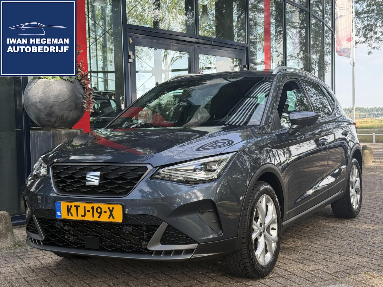 SEAT Arona - 1.0 EcoTSI FR | Navigatie | Virtual Cockpit | LED | Climate Control | Cruise Control | Lic - AutoWereld.nl