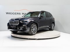 BMW X5 - 45e Hybrid X-drive, M-sport HIGH Executive, Panodak, HenK audio, Camera, Laser, Carbon Bla