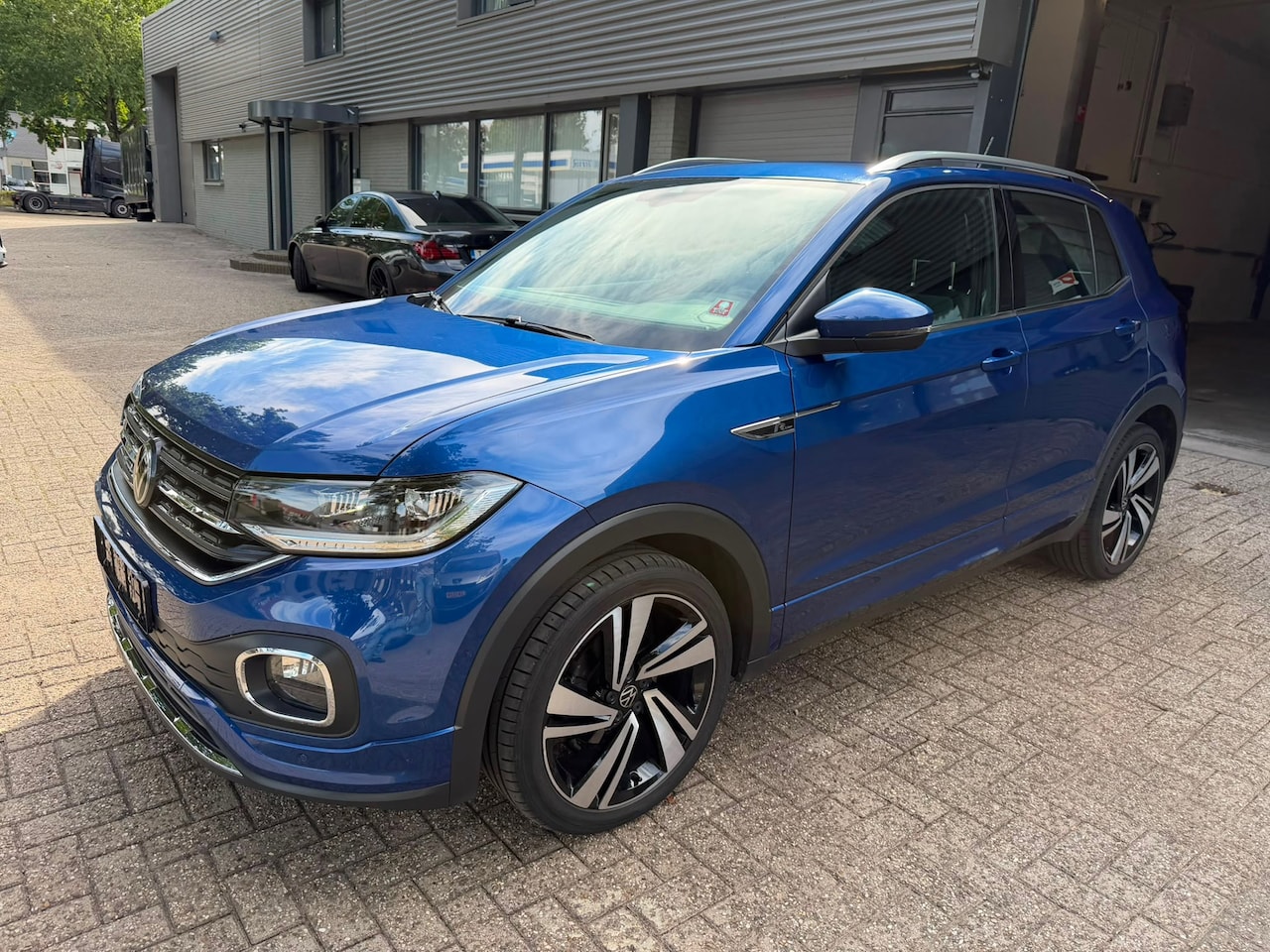 Volkswagen T-Roc - 1.5 TSI Automaat R-Line - AutoWereld.nl