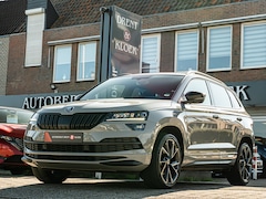 Skoda Karoq - 1.5 TSI ACT Sportline Business ORG NL 19 INCH CAMERA CANTON AUDIO STOELVERW SPORTSTOELEN