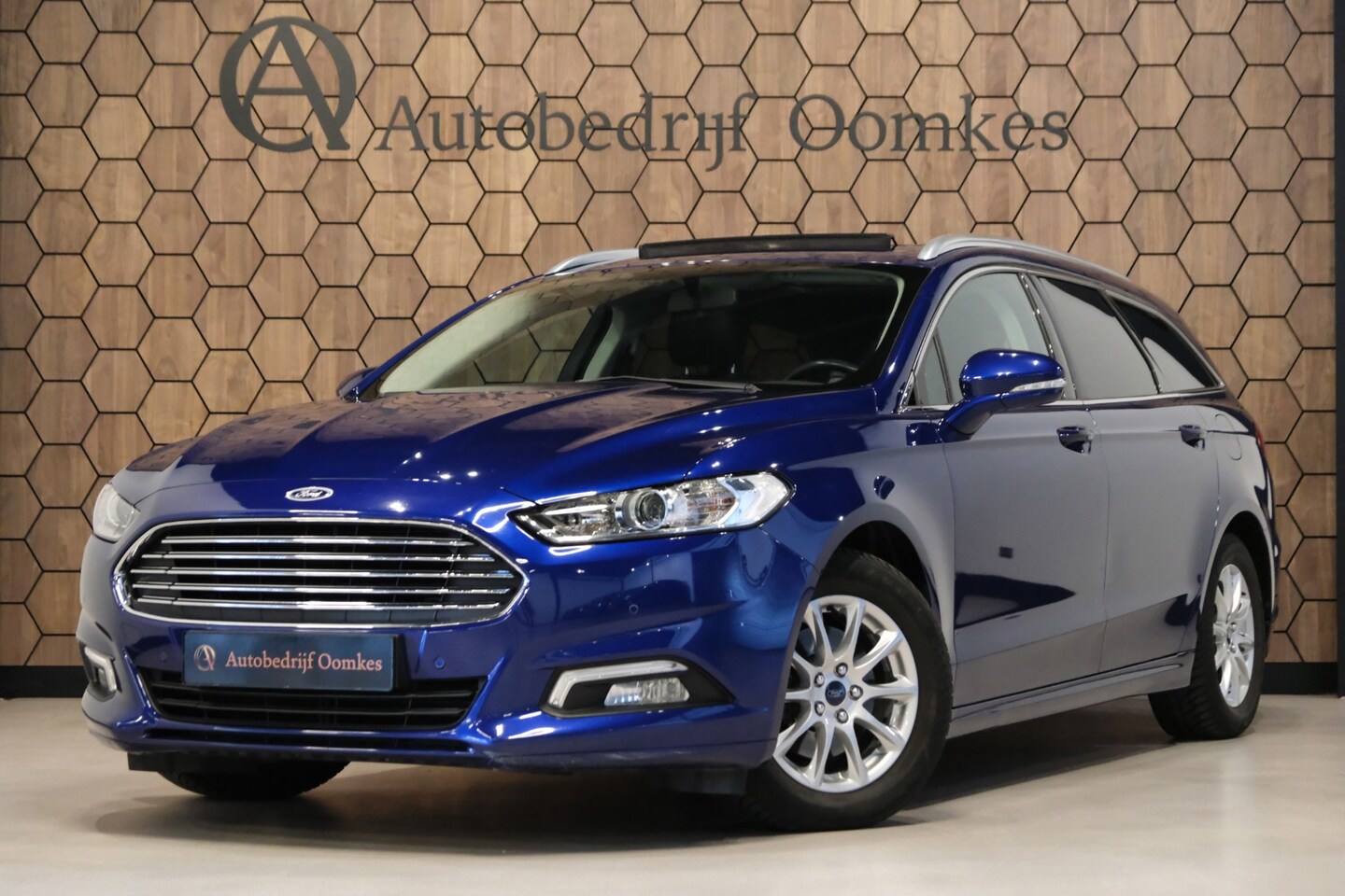 Ford Mondeo Wagon - 1.5 Titanium |PANORAMADAK| 117dkm! Navigatie/ALL-Season Banden/Stoelverwarming - AutoWereld.nl