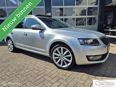 Skoda Octavia Combi - 1.2 SCHUIFKANTELDAK XENON PDC 17" NAP