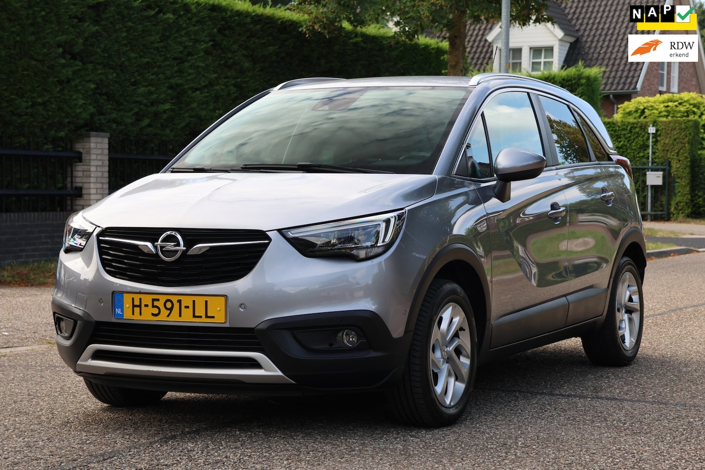 Opel Crossland X - 1.2 Turbo Innovation | AUTOMAAT | CARPLAY | CLIMA | CRUISE | CAMERA | TREKHAAK | NAP | DEA - AutoWereld.nl