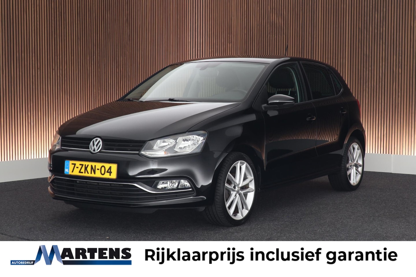 Volkswagen Polo - 1.2 TSI 90pk Highline Navigatie Clima Cruise Control - AutoWereld.nl