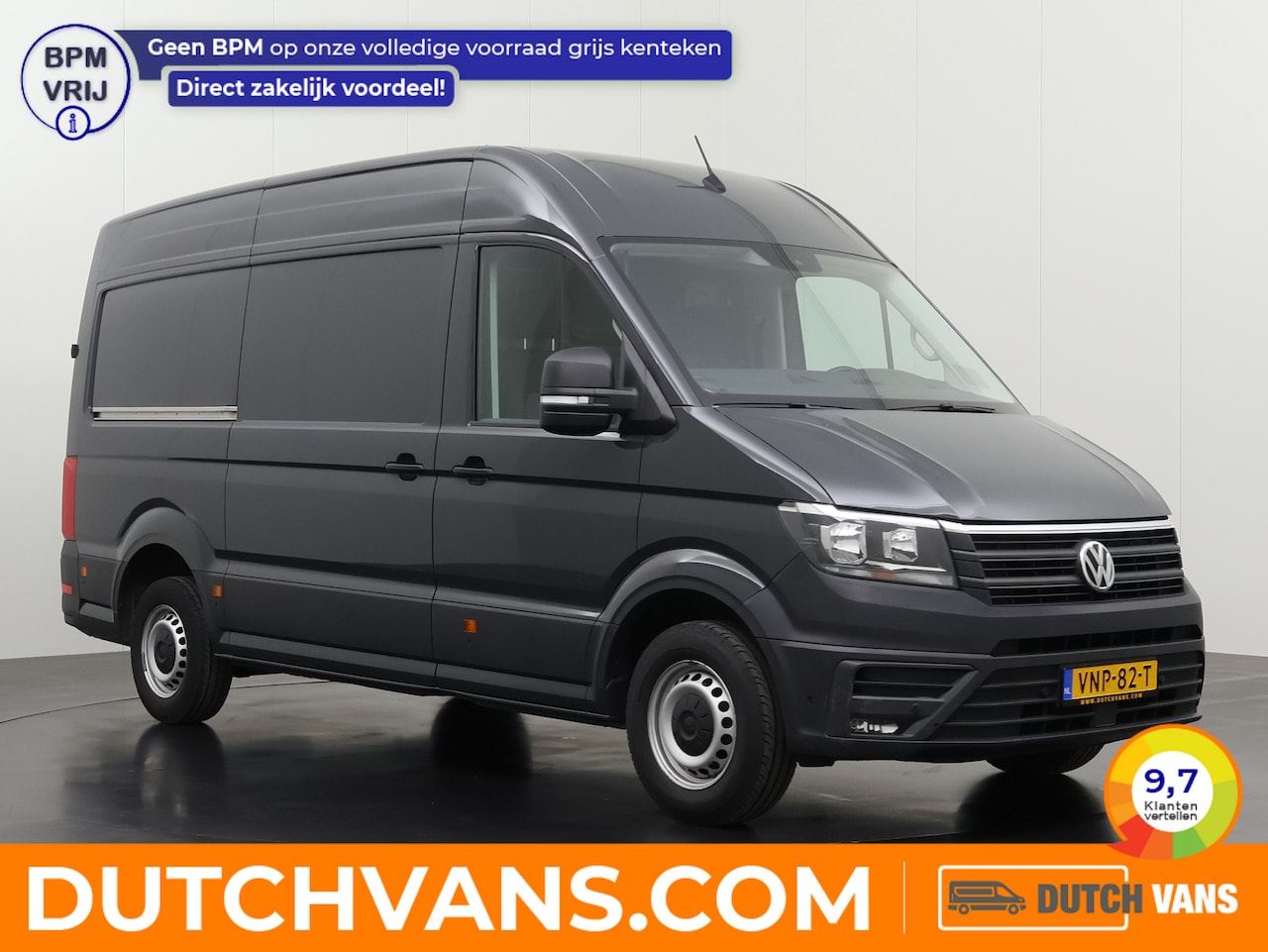 Volkswagen Crafter - 2.0TDI 140PK L3H3 Highline | Navigatie | Camera | Multimedia | Airco | Betimmering - AutoWereld.nl