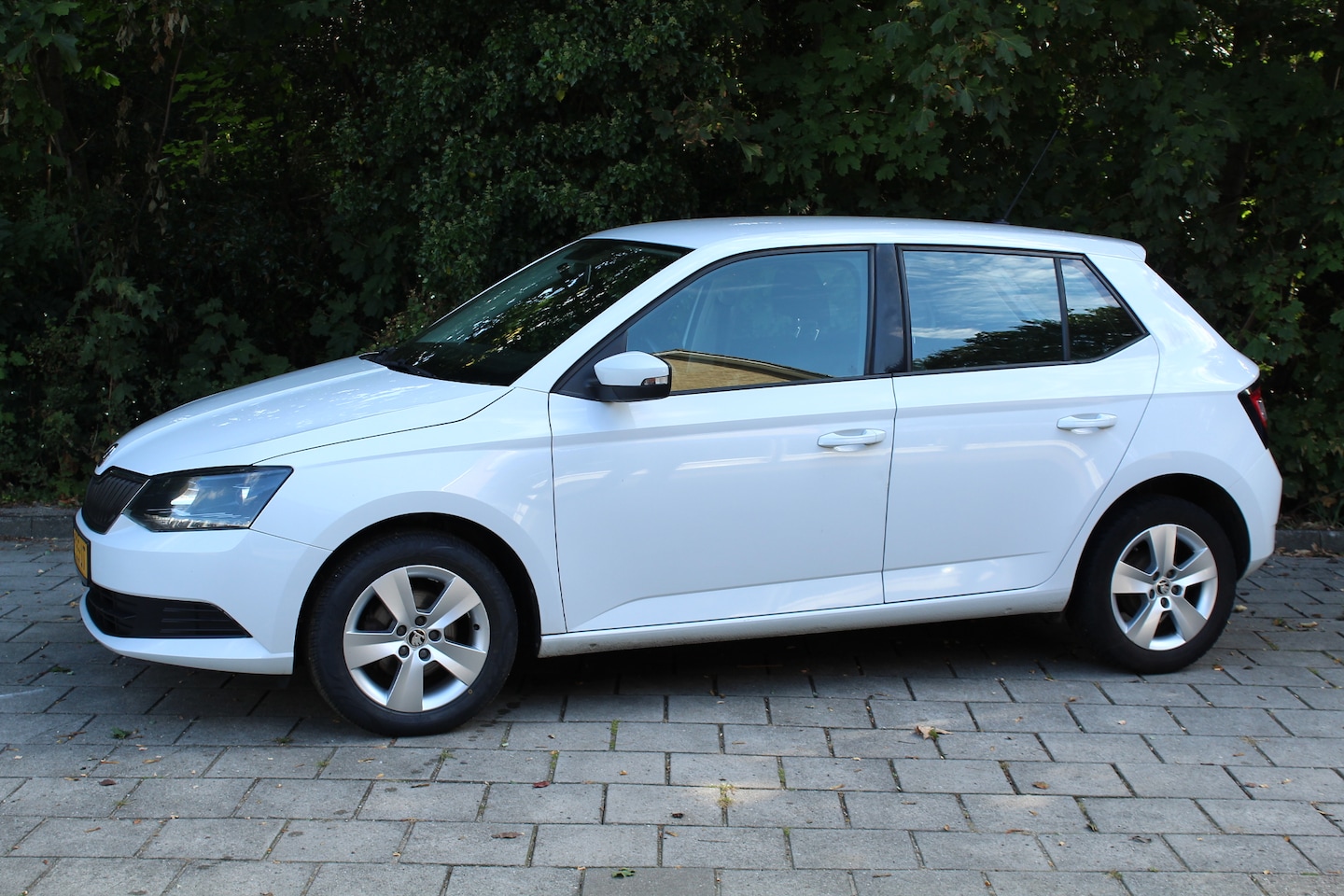Skoda Fabia - 1.0 MPI Drive APK okt 2027 Hartstikke leuke auto!! - AutoWereld.nl