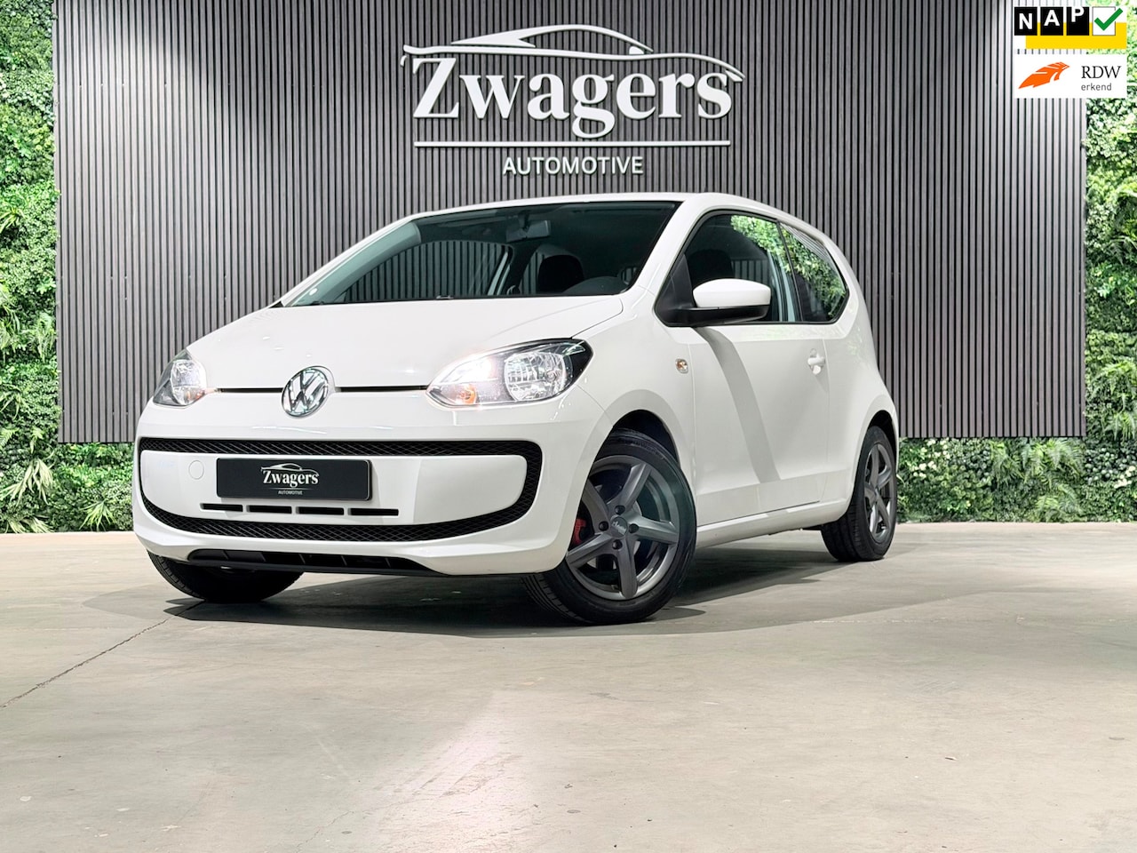 Volkswagen Up! - 1.0 up! BlueMotion | Airco | Nap | - AutoWereld.nl