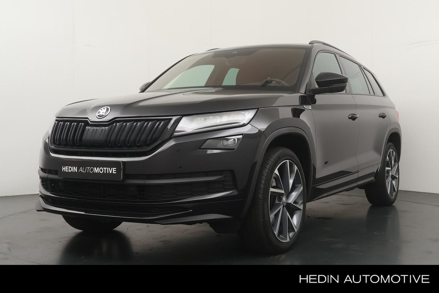 Skoda Kodiaq - 1.5 150pk TSI Sportline Business Automaat | Trekhaak Uitklapbaar | 1800KG Trekgewicht | St - AutoWereld.nl
