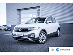 Volkswagen T-Cross - 1.0 TSI Life | Cruise control adaptief | Parkeersensoren voor en achter | Trekhaak