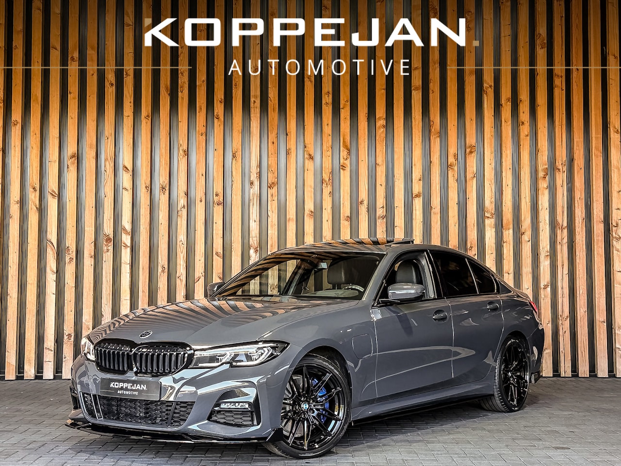 BMW 3-serie - 330e 292PK M-Sport Plus | LASER | PANO | HEAD-UP | STOELVERWARMING | KEYLESS | LEDER | - AutoWereld.nl