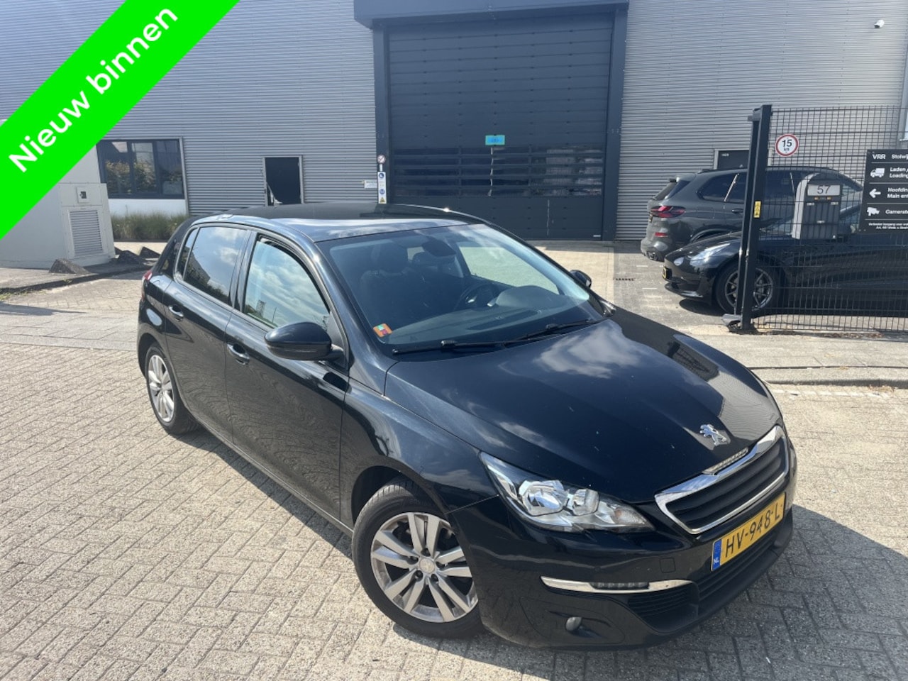 Peugeot 308 - 1.6 BlueHDi Clima Bleutooth Parksensor Pano - AutoWereld.nl
