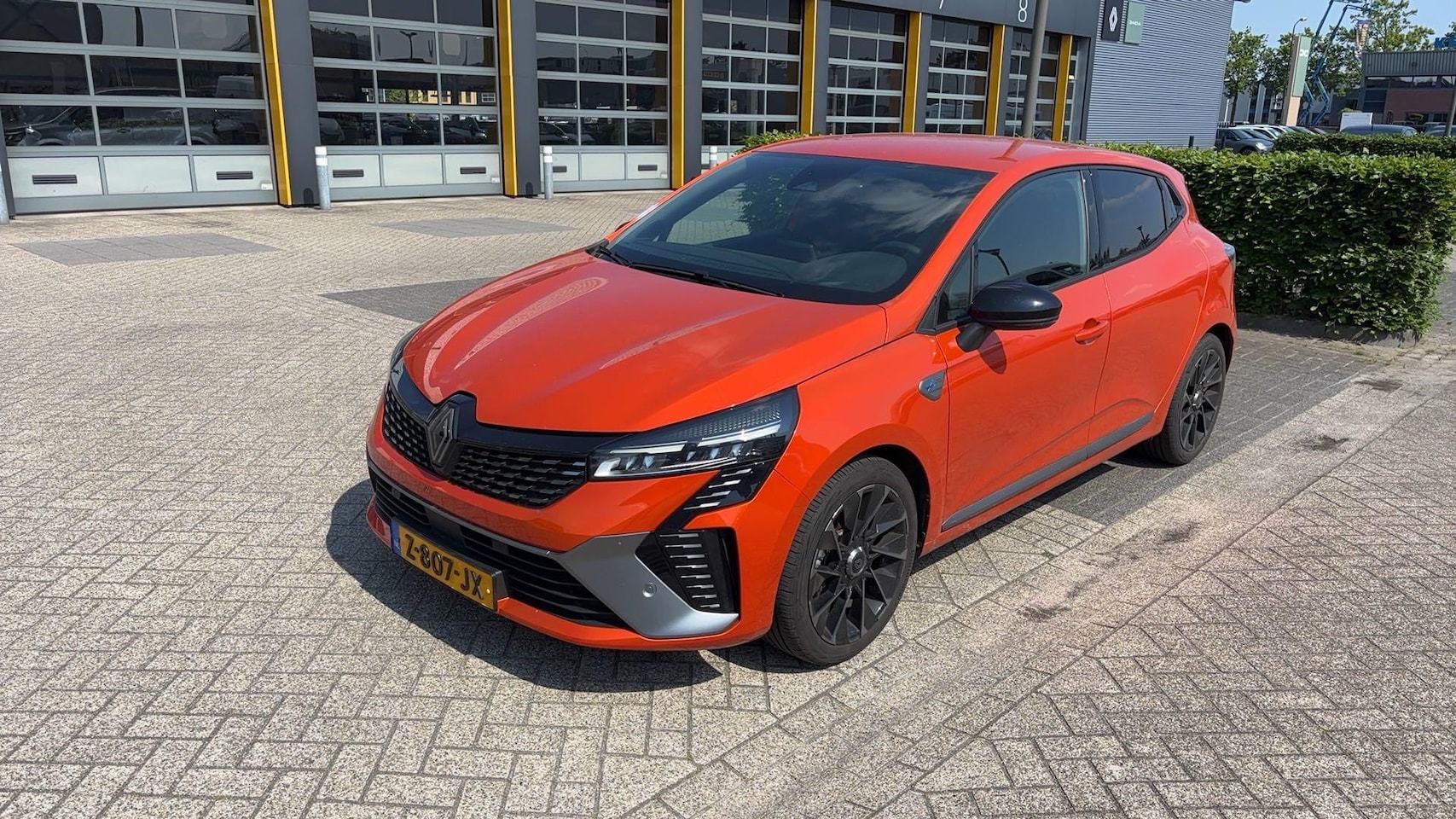 Renault Clio - 1.6 E-Tech Full Hybrid 145 esprit Alpine |Automaat| Camera | Climatronic | Navigatie | - AutoWereld.nl
