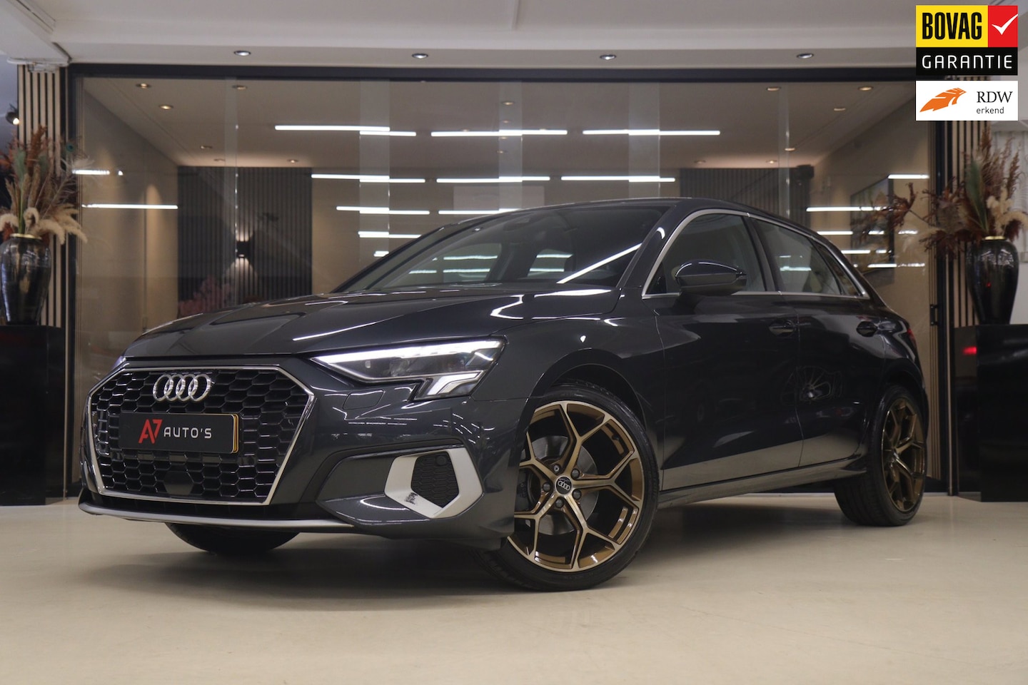 Audi A3 Sportback - 30 TFSI Business edition NAP /CARPLAY/ACC/LANEASSIST/REMASSIST/SFEERVER/VOL - AutoWereld.nl