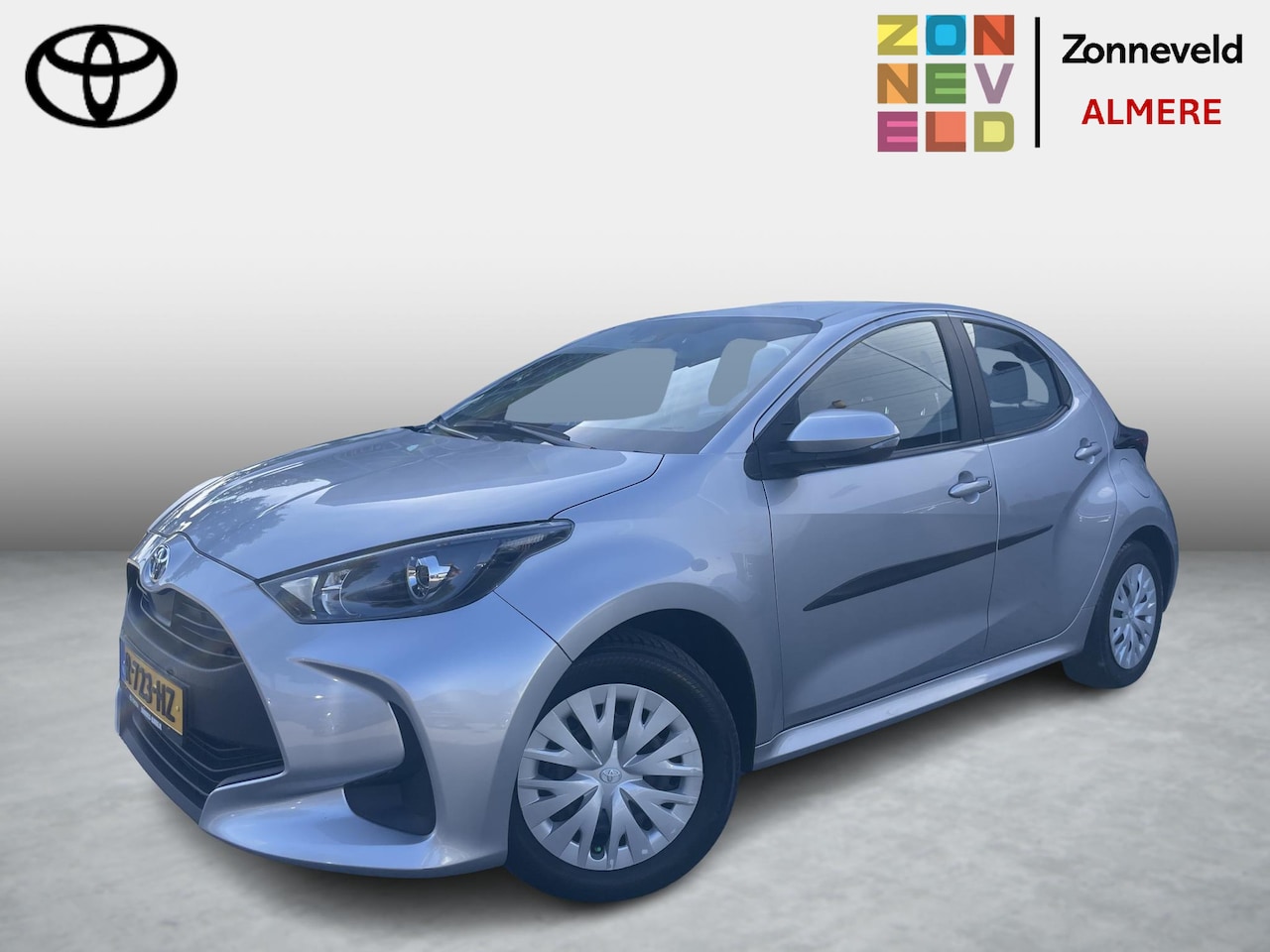 Toyota Yaris - 1.5 VVT-i Active All seasonbanden - AutoWereld.nl