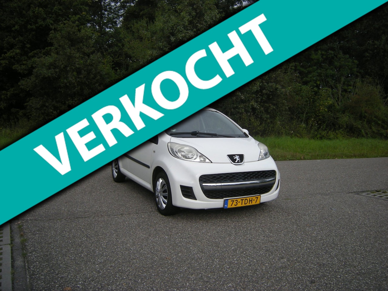 Peugeot 107 - 1.0-12V XS . 5 Drs . Airco . Toeren teller . Elec ramen . enz - AutoWereld.nl